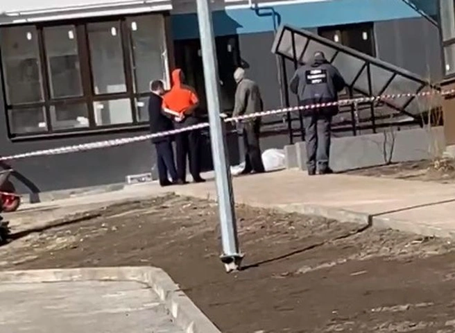 Очевидцы рассказали, как погиб мужчина на улице Быстрецкой | ya62.ru