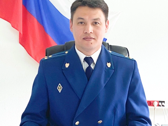 Стаж службы Курмангазы Уруспаева в прокуратуре составил 26 лет. | Источник: прокуратура Челябинской области