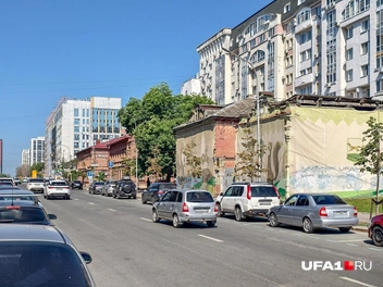 А пока брезент всему голова | Источник: Булат Салихов / UFA1.RU