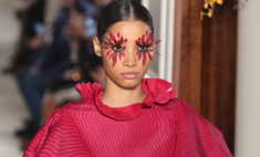Ставим лайк: красивые и необычные накладные ресницы для макияжа на Новый год 2023