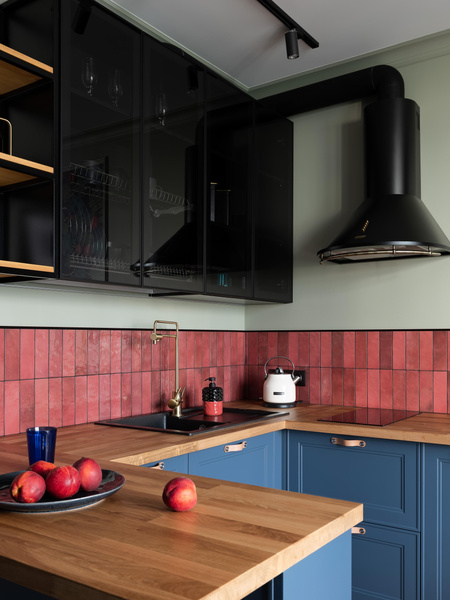 Вертикальная плитка на кухонном фартуке: 25+ примеров | myDecor