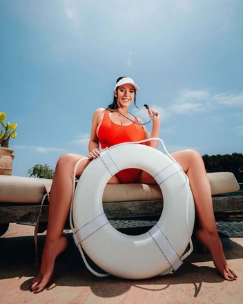 Источник: theangelawhite / Instagram (экстремистская организация, деятельность запрещена на территории РФ)