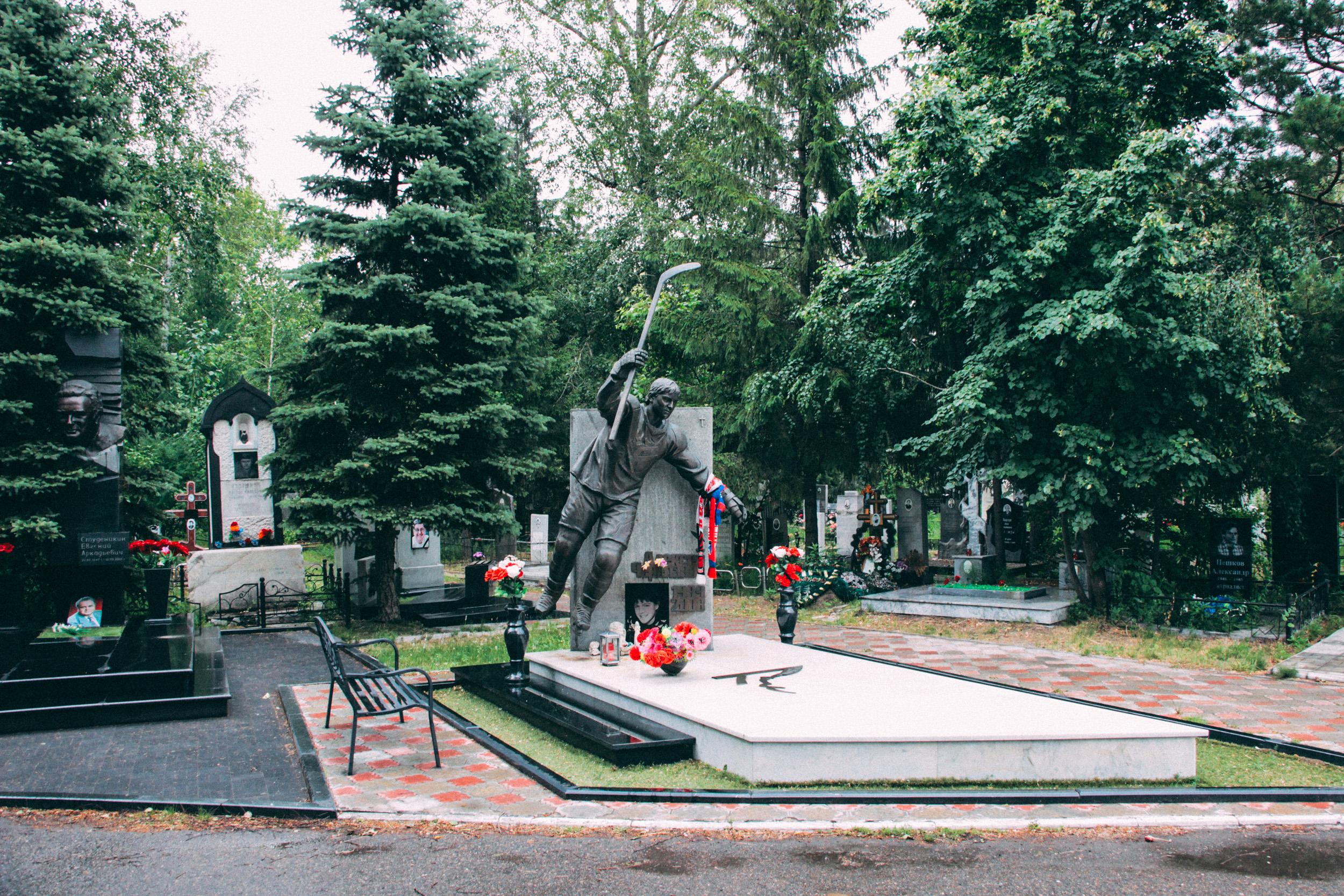 «Он вышел, забил гол и умер»: история взлета и трагического ухода 19-летнего хоккеиста Алексея Чере…
