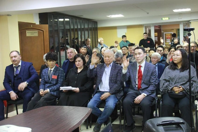 За Куличкина проголосовали все 38 депутатов | Источник: kprf.ru