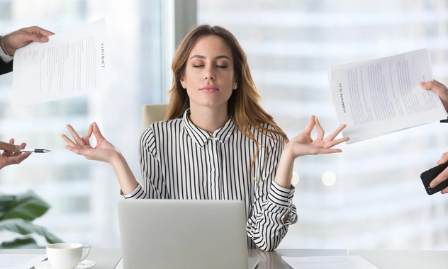 Скажите их сами себе: 10 фраз, которые помогут успокоиться, когда захлестывают эмоции