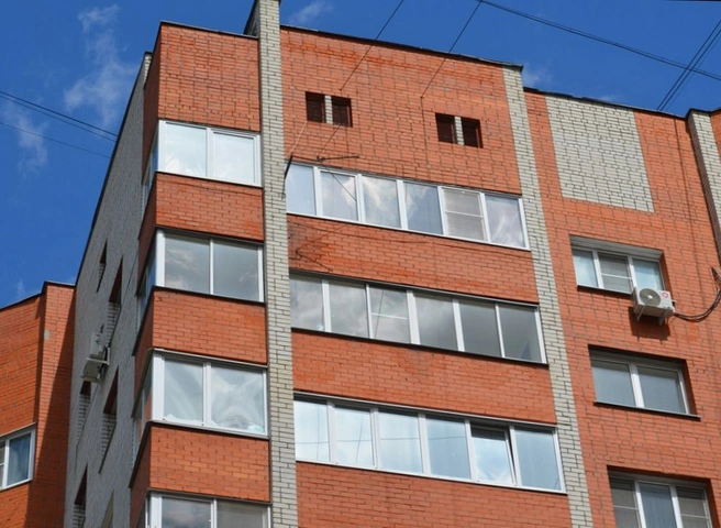 В Дашково-Песочне после выпадения из окна разбилась насмерть 26-летняя девушка | ya62.ru