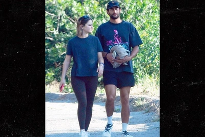 Мадлен Клайн и Генри Смит замечены вместе впервые