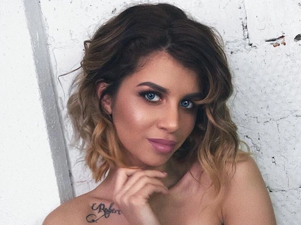 Алиана Устиненко впервые об отце будущего ребенка: «Поначалу ждала от него какого-то подвоха»