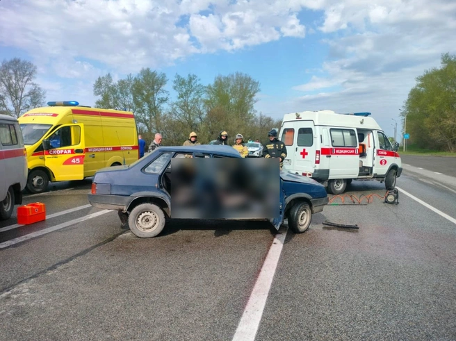 Авария случилась около 09.30 на 368 км трассы | Источник: Станция скорой медицинской помощи (Бийск)
