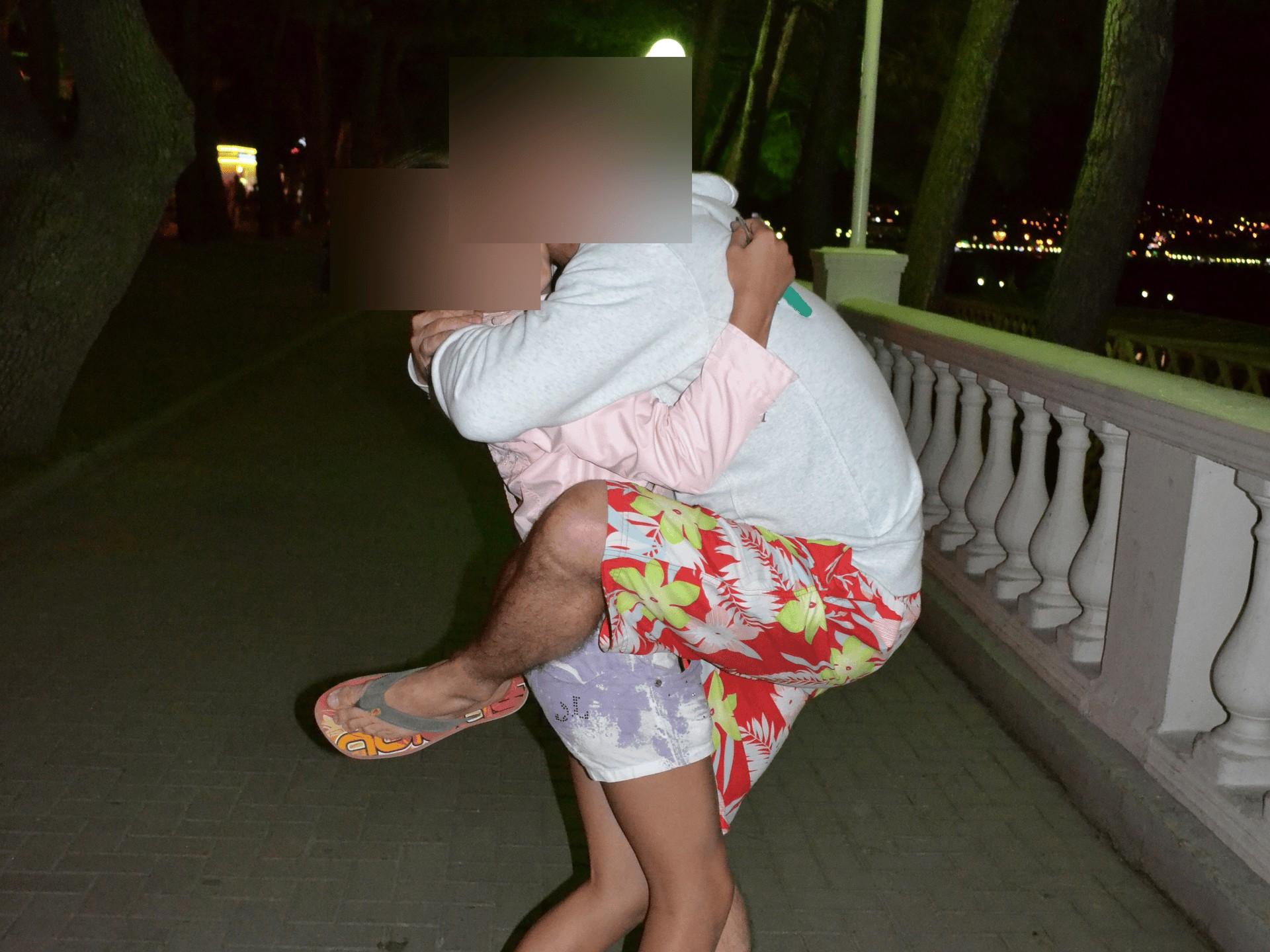Секс с ребенком по «доброй воле»? Бывшая воспитанница обвиненного в педофилии тренера встала на его защиту
