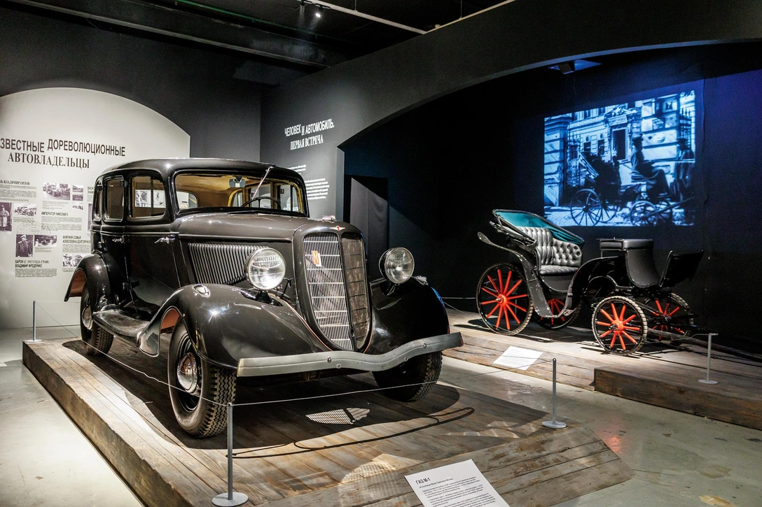 Выставка «Куплю гараж» | Источник: Сергей Лукьянов