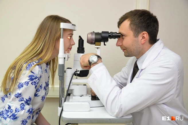 Важно регулярно проходить осмотр у офтальмолога | Источник: Артём Устюжанин / E1.RU