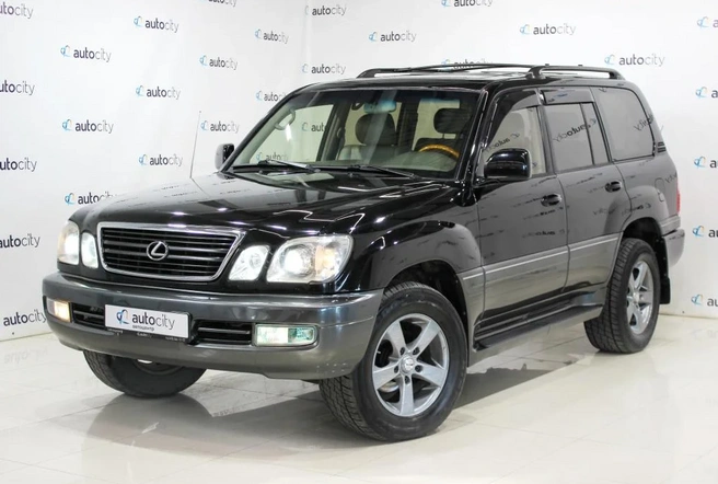 Lexus LX 470, 2002 год | Источник: Auto.ru