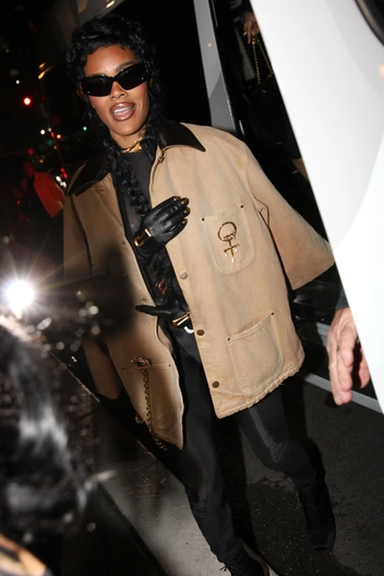 Тейяна Тейлор и ее идеальный стайлинг «куртки рабочего» | marieclaire.ru