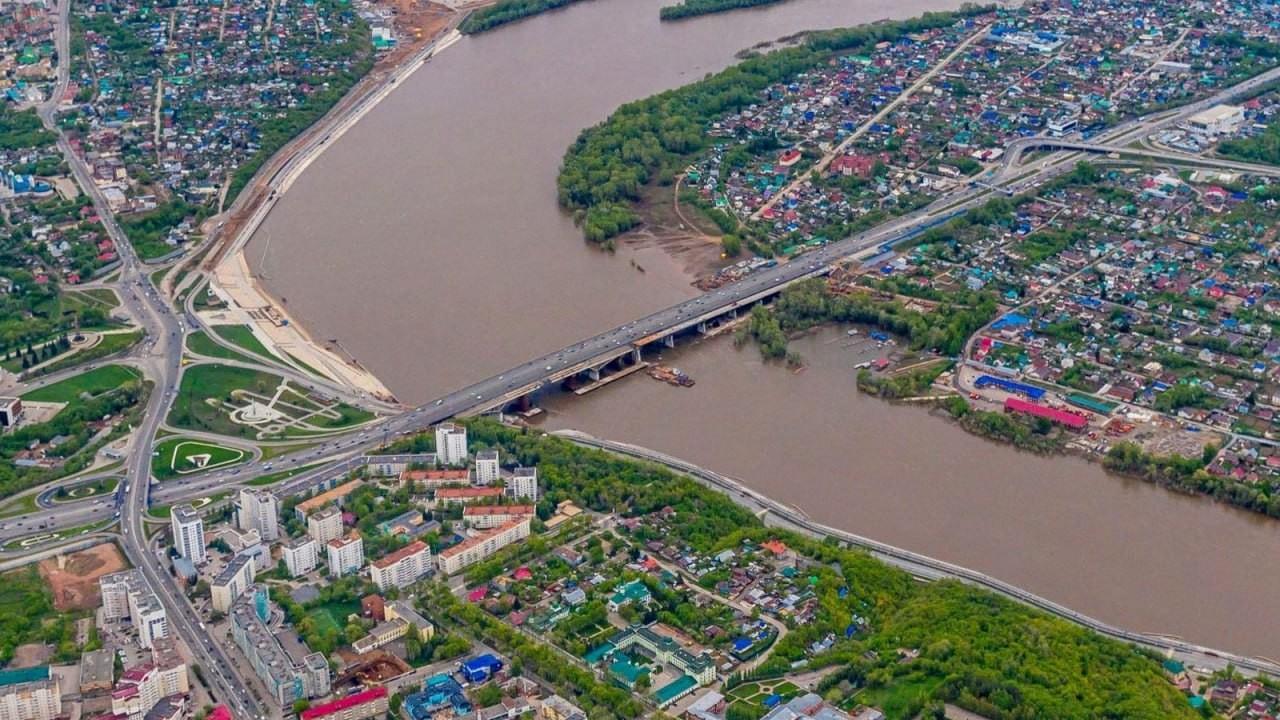 Почти 400 домов без электричества: возле Бельского моста произошла коммунальная авария