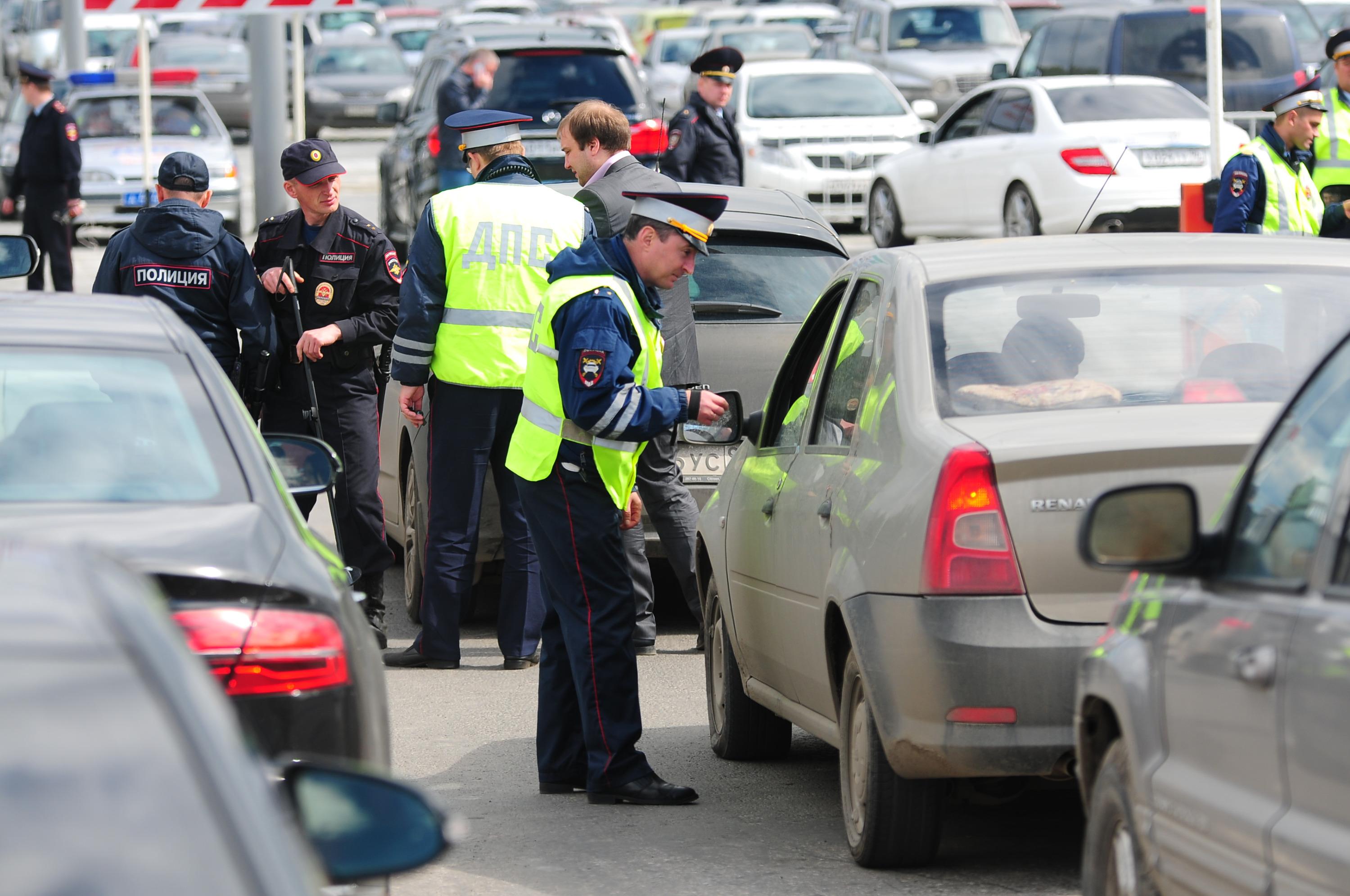 В МВД утвердили запрет вождения для уклонистов от военной службы - 4 июля  2023 - V1.ру