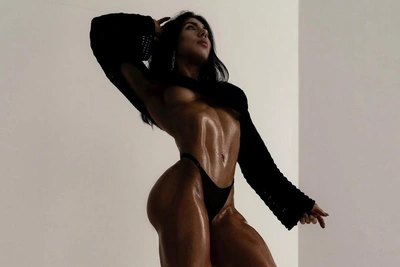 What a Booty! How a Beauty from Yekaterinburg Built Russia's Most Powerful Glutes