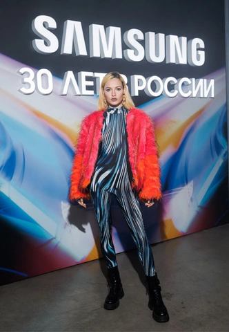 Полина Фаворская в Москве | marieclaire.ru
