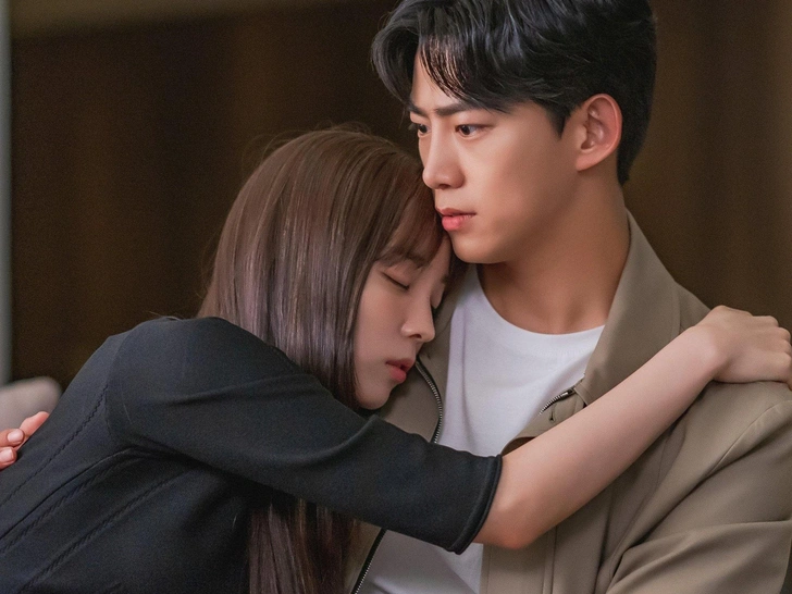 Вон Джи Ан и Ок Тэк Ён в дораме «Мое сердце бьется» | Источник: Кадр из дорамы «Мое сердце бьется»