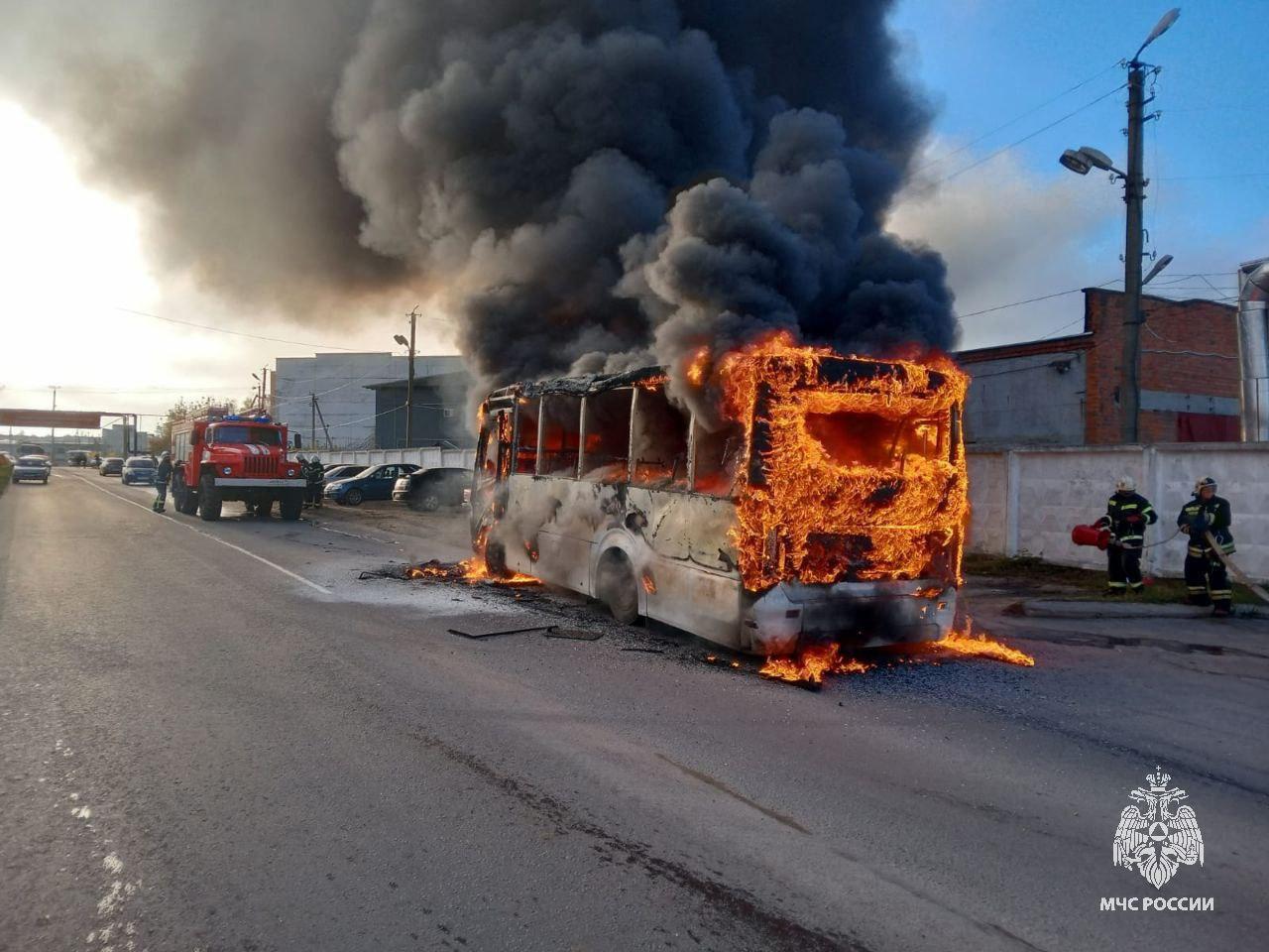 В Суворове сгорел автобус №182 — что с пассажирами