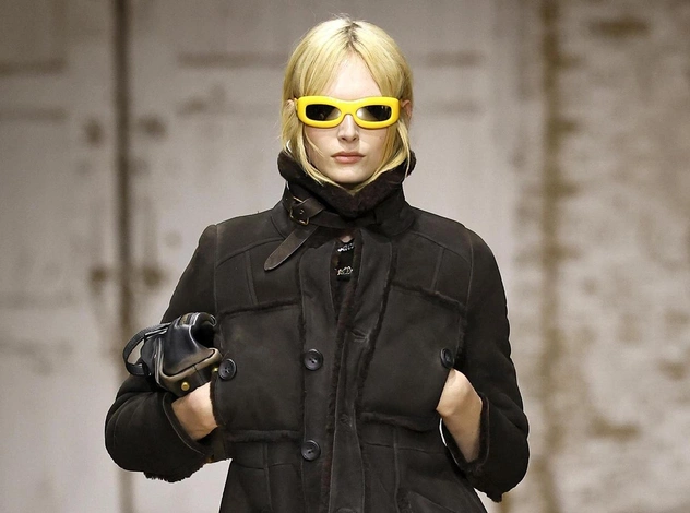 Это страйк: что такое bowling bag и с чем ее носить