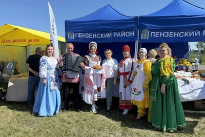 Делегация Пензенского района посетила агровыставку День поля