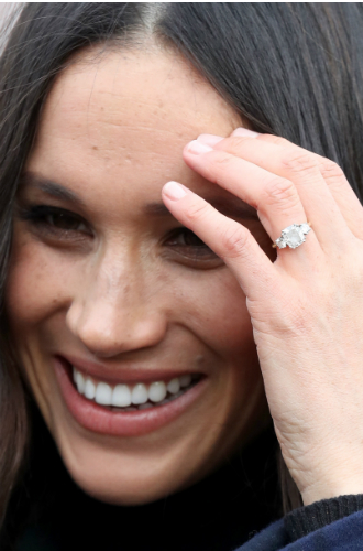 Помолвочное кольцо Меган Маркл, подаренное принцем Гарри, 2018 год