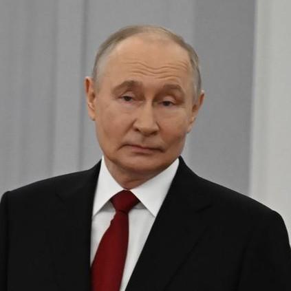Владимир Путин на прощании с бывшим министром обороны Сергеем Ивановым — видео