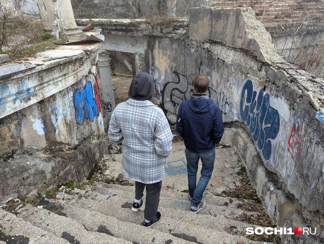 По этим лестницам ходил Юрий Гагарин | Источник: Оксана Витязь