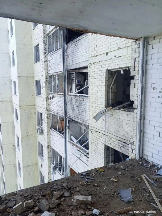 «БПЛА был начинен поражающими элементами». Стали известны подробности атаки дрона на жилой дом в Орле | Источник: губернатор Орловской области Андрей Клычков