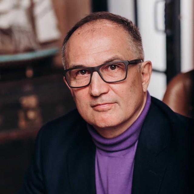 <p>Константин Калачев</p>