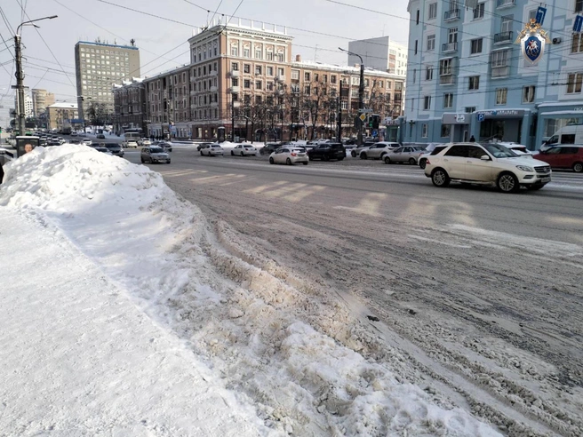 Накануне в городе отмечался снегопад. | Источник: СУ СКР по Челябинской области