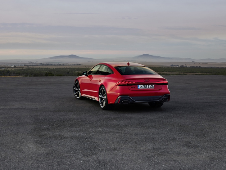 Новый Audi RS 7 Sportback: инновационный дизайн и высокая эффективность