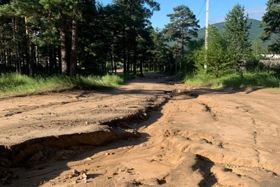 Первомайская улица в Атамановке оказалась в критическом состоянии