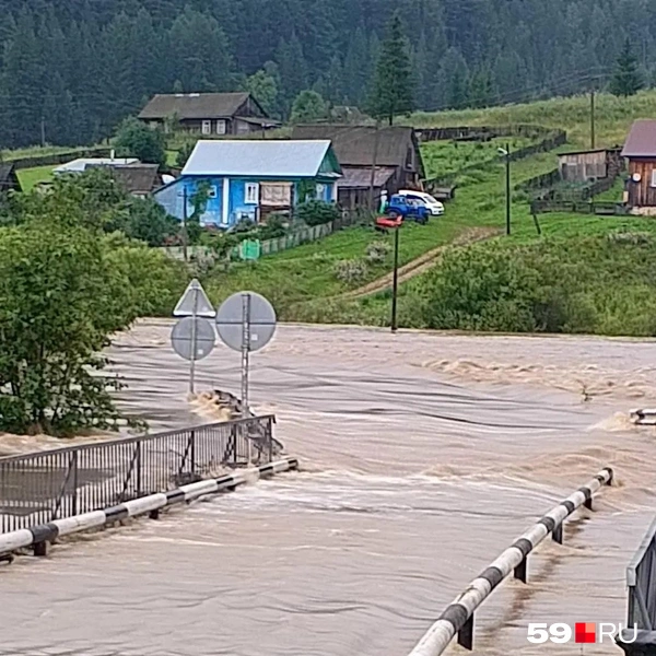 Еще мост в Аделево | Источник: Читатель 59.RU