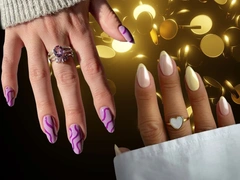 Денежный маникюр на апрель 2026: пять весенних оттенков, работающих как магнит для привлечения богатства