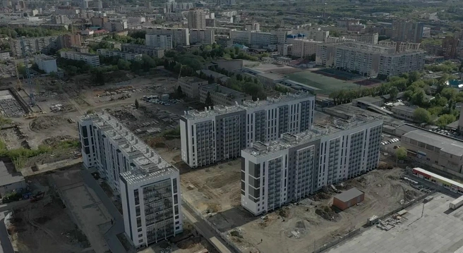 Через пару лет там начали возводить ЖК «Территория» | Источник: Territory_ikar / Vk.com