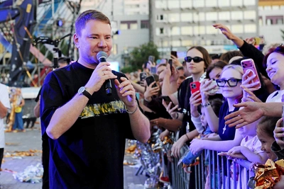 DJ Smash дал бесплатный концерт в Перми на Дне строителя