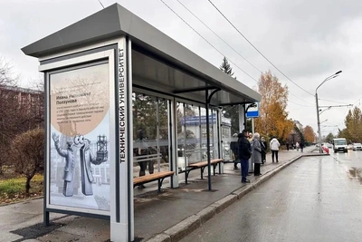 На проспекте Ленина завершили установку 14 остановок