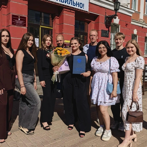 Простившись с однокурсниками, друзьями и родными, девушка уехала помогать людям | Источник: Личный архив Марии Пудовкиной