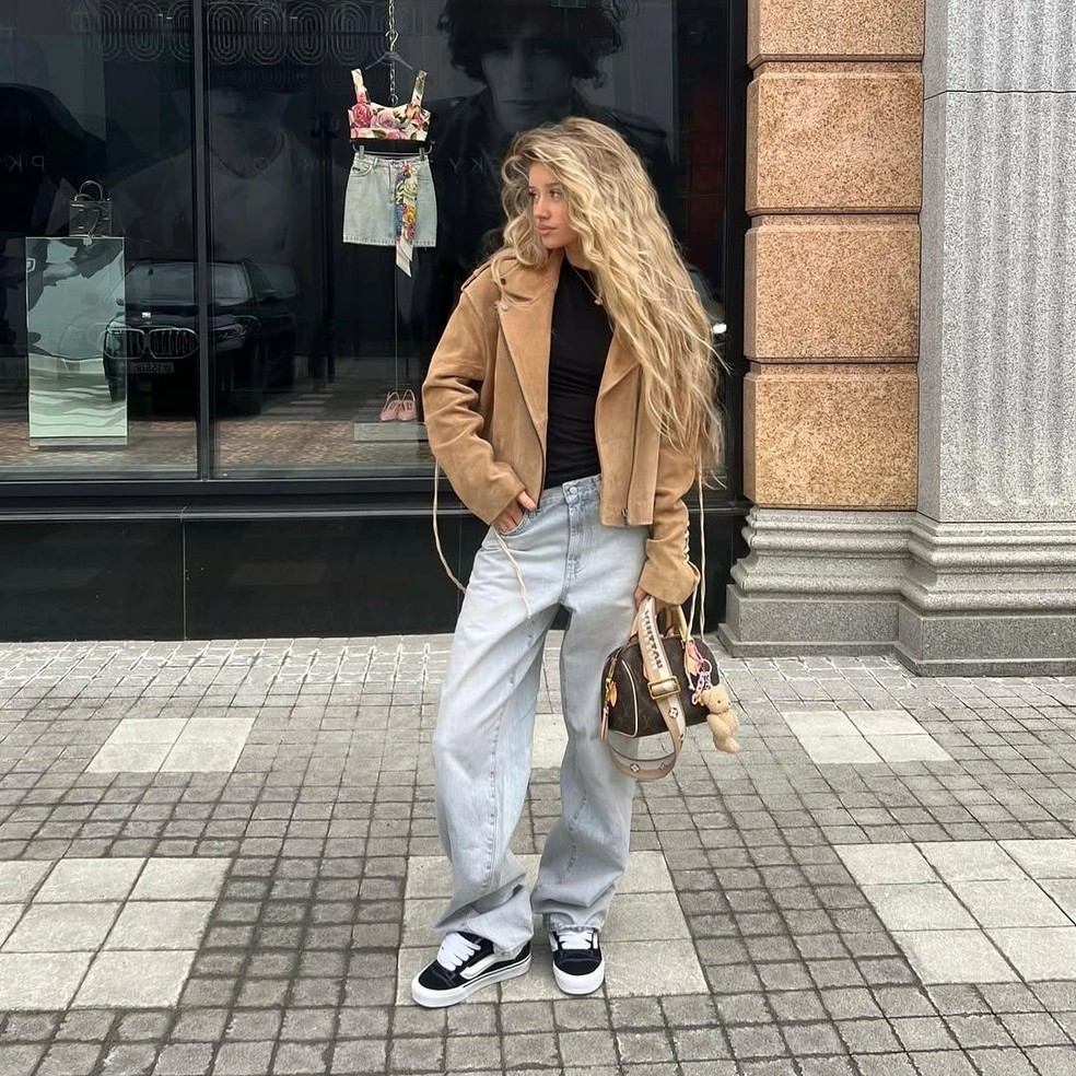 Источник: mishellejss / Instagram.com*
