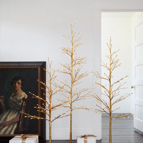 Белая новогодняя елка: 25+ фото и идей