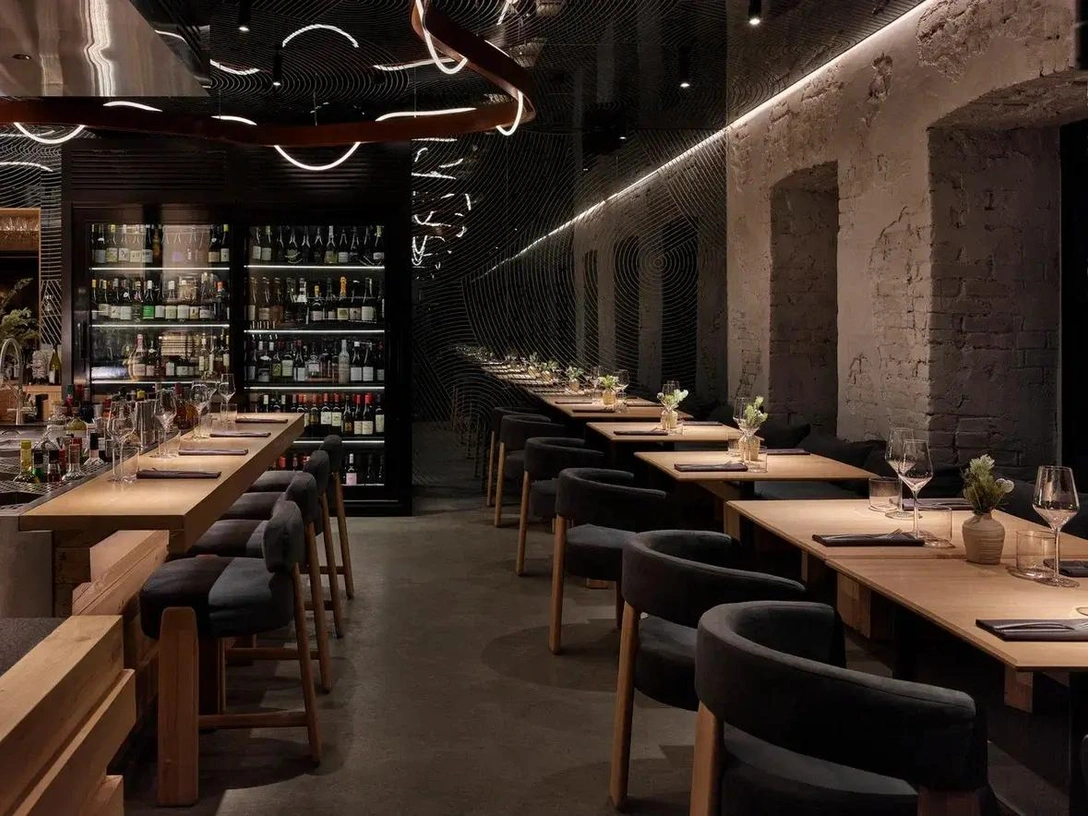 Винный ресторан 0,75 Please на Патриарших прудах | Источник: Сергей Ананьев