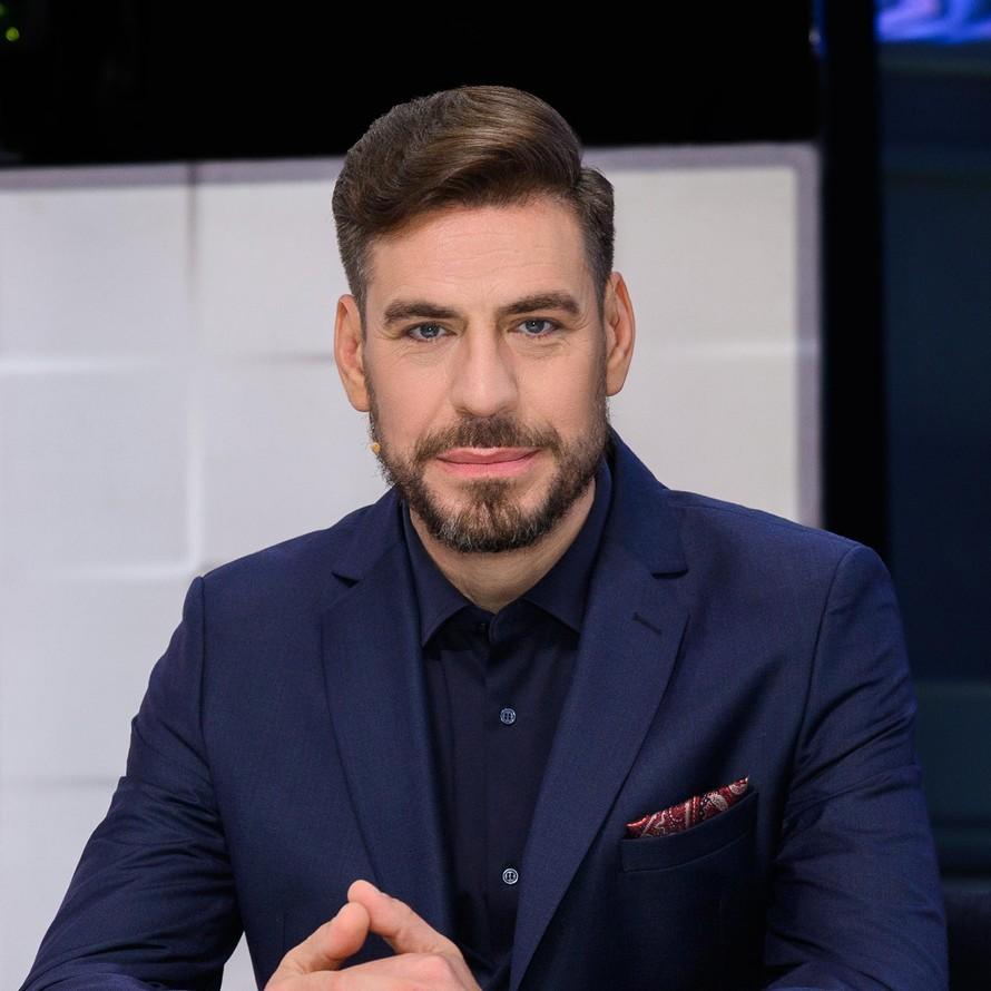 Дмитрий Дюжев стал защитником в шоу «Модный приговор»: фото