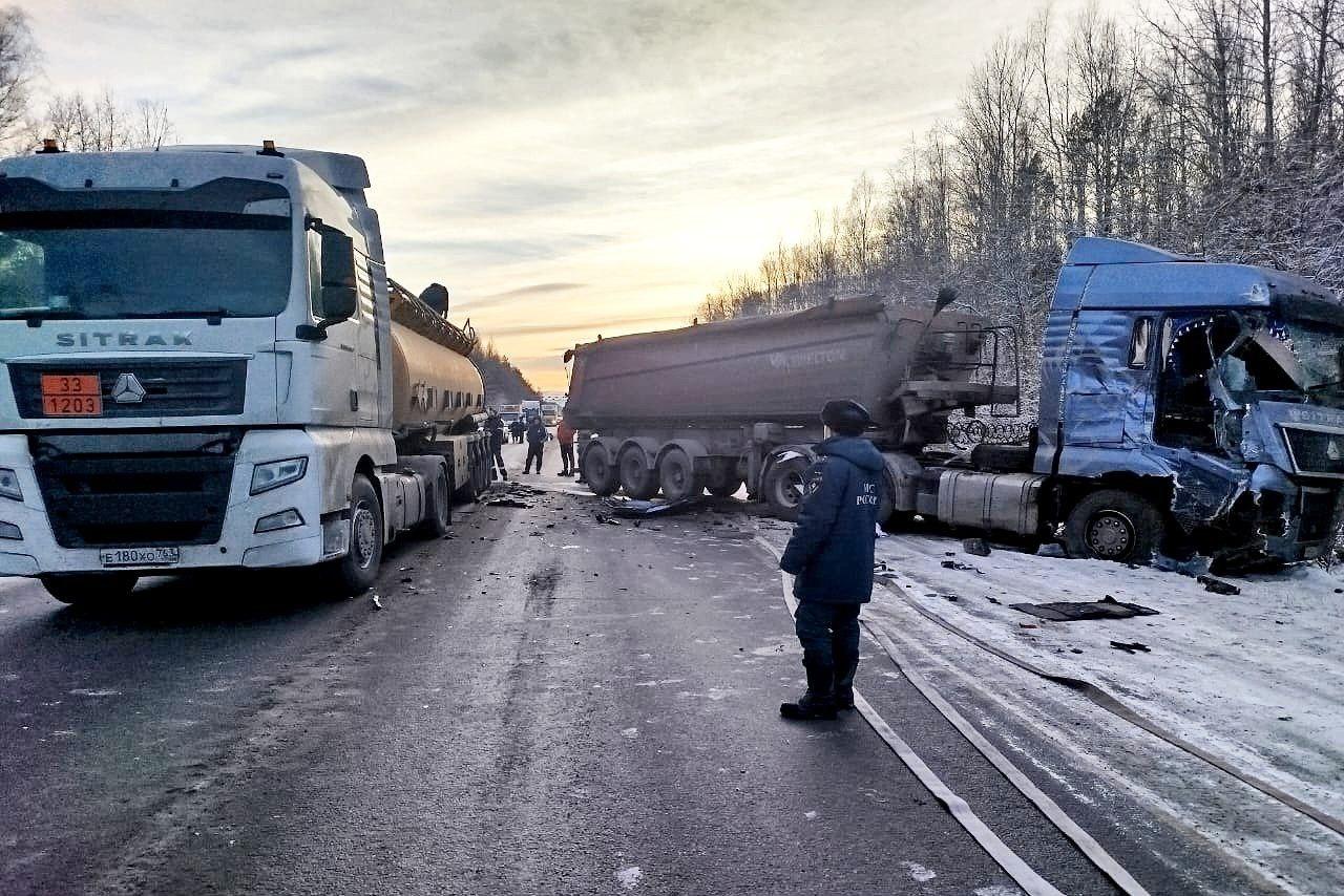 Нужно искать пути обхода. Движение на Серовском тракте полностью перекрыли