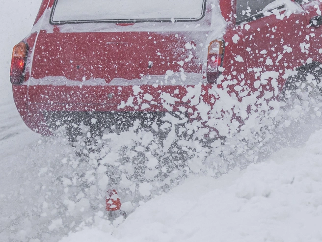 Действия автолюбителей вызвали ожесточённые споры среди новосибирцев | Источник: Александр Ощепков / NGS.RU