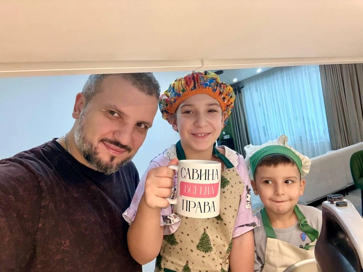 У Позова растут дочь и сын 