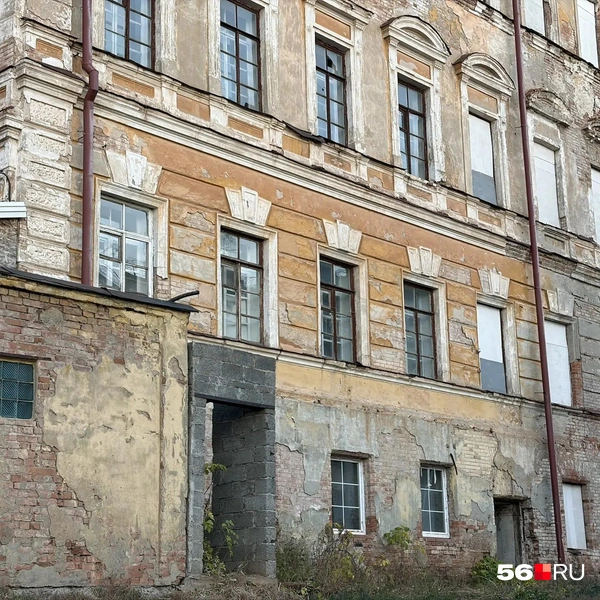 А сзади ситуация еще хуже | Источник: Николай Сальников / 56.RU