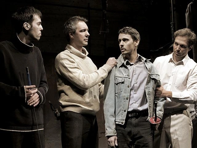 Московский театр «ОКОЛО» покажет спектакли Погребничко и Федорова | Источник: Виктор Пушкин, okolo.ru