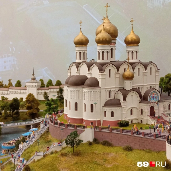 На шоу-макете можно увидеть все узнаваемые места города | Источник: Вероника Свизева / 59.RU
